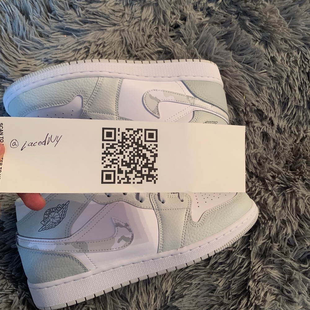 Jordan 1 mid camo